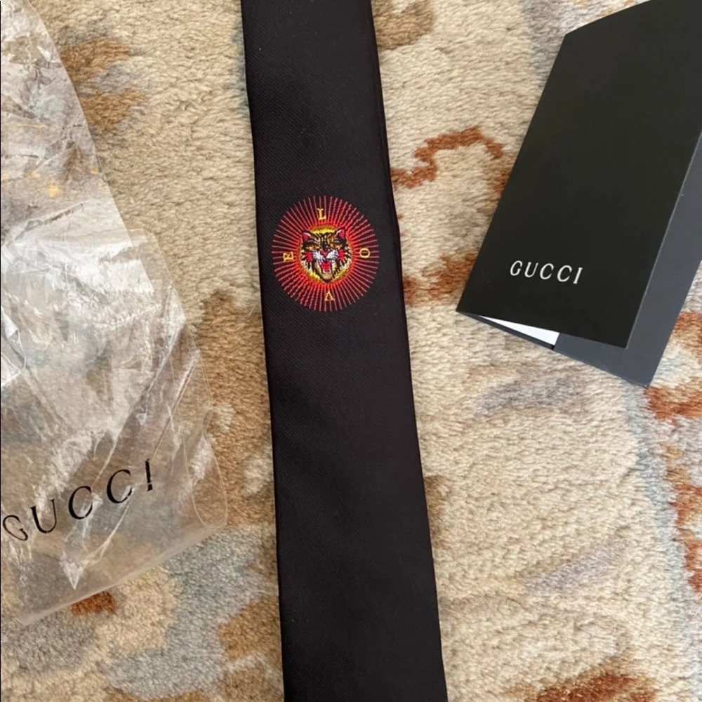 *Sold* Gucci Tie